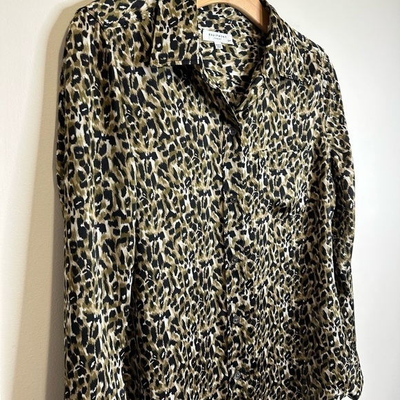 Equipment Tops - Equipment Femme Cheetah Print Blouse